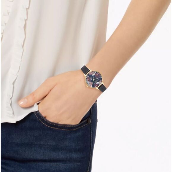 NWT OLIVIA BURTON
Women's Winter Blooms Black Leather Strap Watch 30mm - Picture 2 of 6